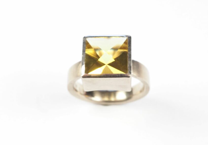 OLYMPUS DIGITAL CAMERA 20200404 RingCCBeryll5