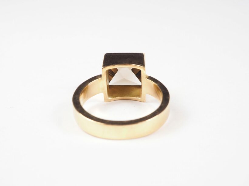 OLYMPUS DIGITAL CAMERA 20200404 RingCCRauchquarz4