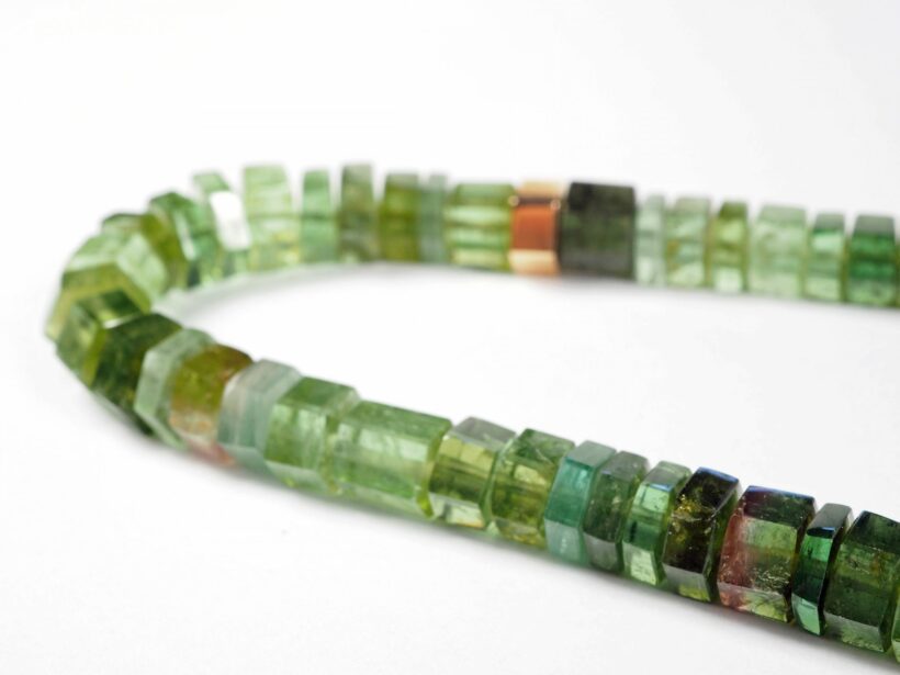 OLYMPUS DIGITAL CAMERA 20200404 CollierTurmalingrün4