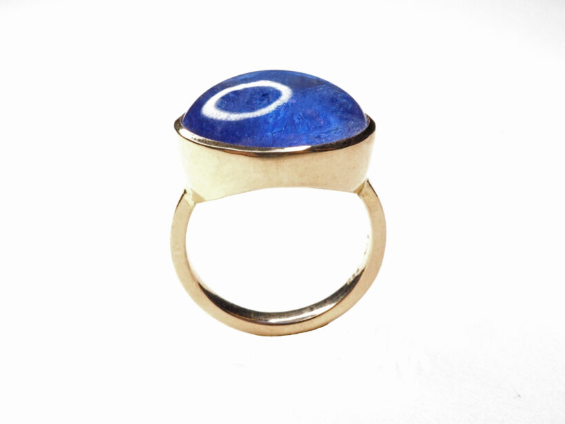 OLYMPUS DIGITAL CAMERA Deep Blue Sea Titel