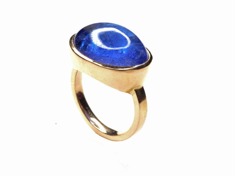 OLYMPUS DIGITAL CAMERA Deep Blue Sea 2