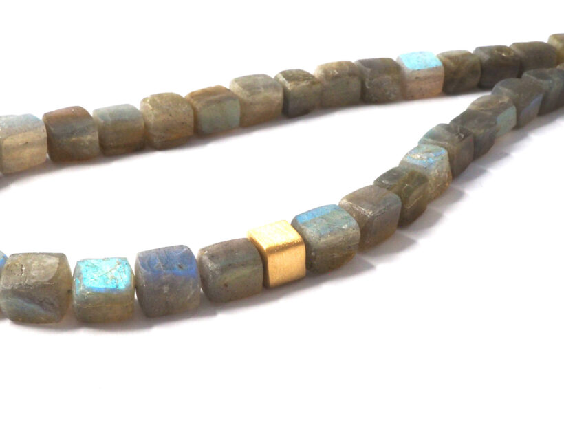 OLYMPUS DIGITAL CAMERA AlleFarbenGrau1