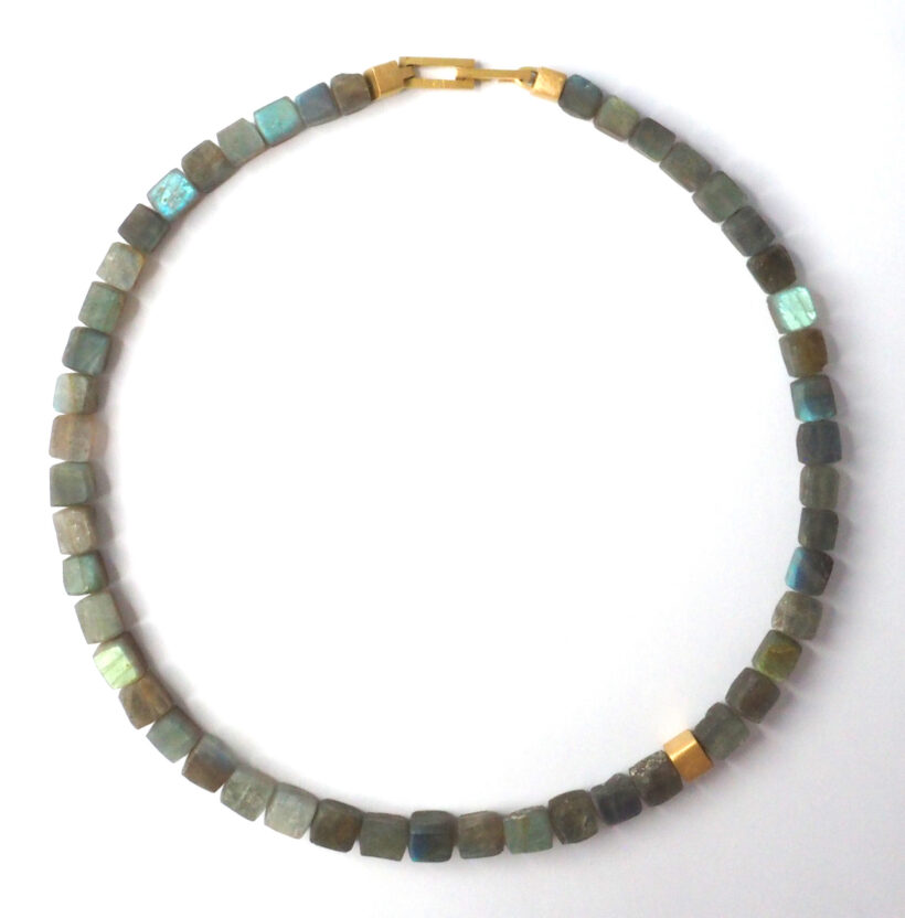 OLYMPUS DIGITAL CAMERA AlleFarbenGrau3